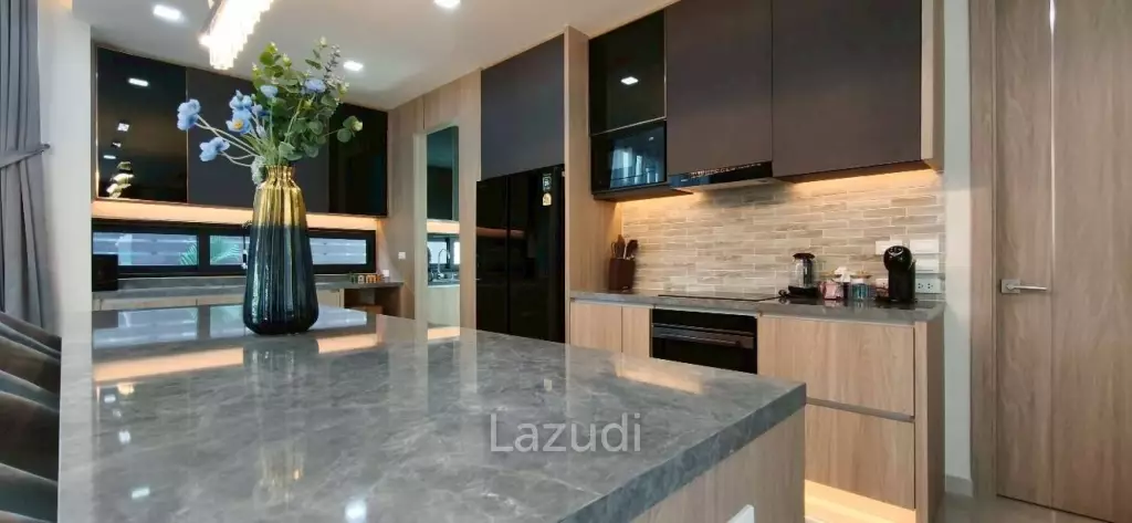 Modern Luxury Living Spacious Pool Villa at Impress House