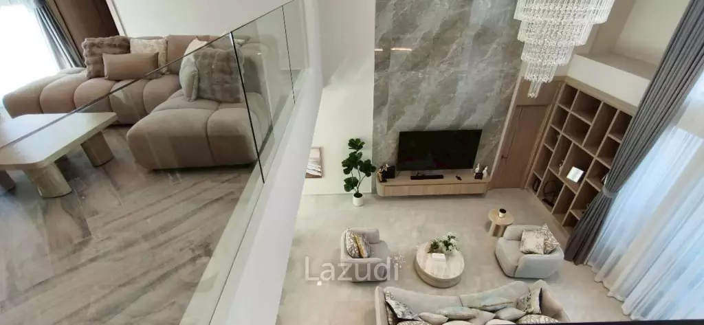 Modern Luxury Living Spacious Pool Villa at Impress House