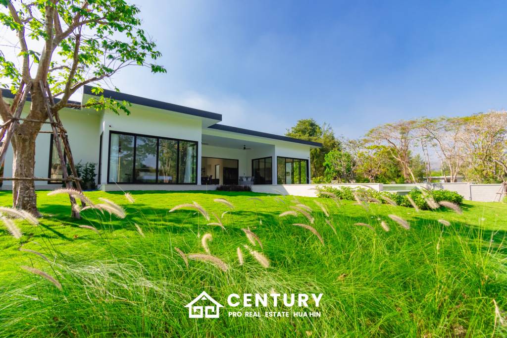 828 sqm modern pool villa on 3200 sqm in Springfield Estate Hua Hin, Cha-Am