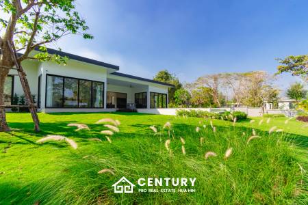 828 sqm modern pool villa on 3200 sqm in Springfield Estate Hua Hin, Cha-Am