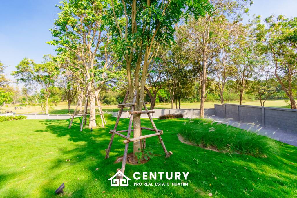 828 sqm modern pool villa on 3200 sqm in Springfield Estate Hua Hin, Cha-Am