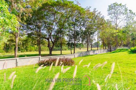 828 sqm modern pool villa on 3200 sqm in Springfield Estate Hua Hin, Cha-Am