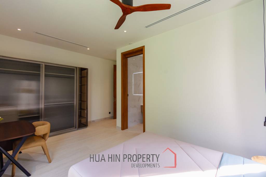828 sqm modern pool villa on 3200 sqm in Springfield Estate Hua Hin, Cha-Am