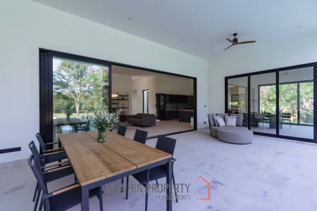 828 sqm modern pool villa on 3200 sqm in Springfield Estate Hua Hin, Cha-Am
