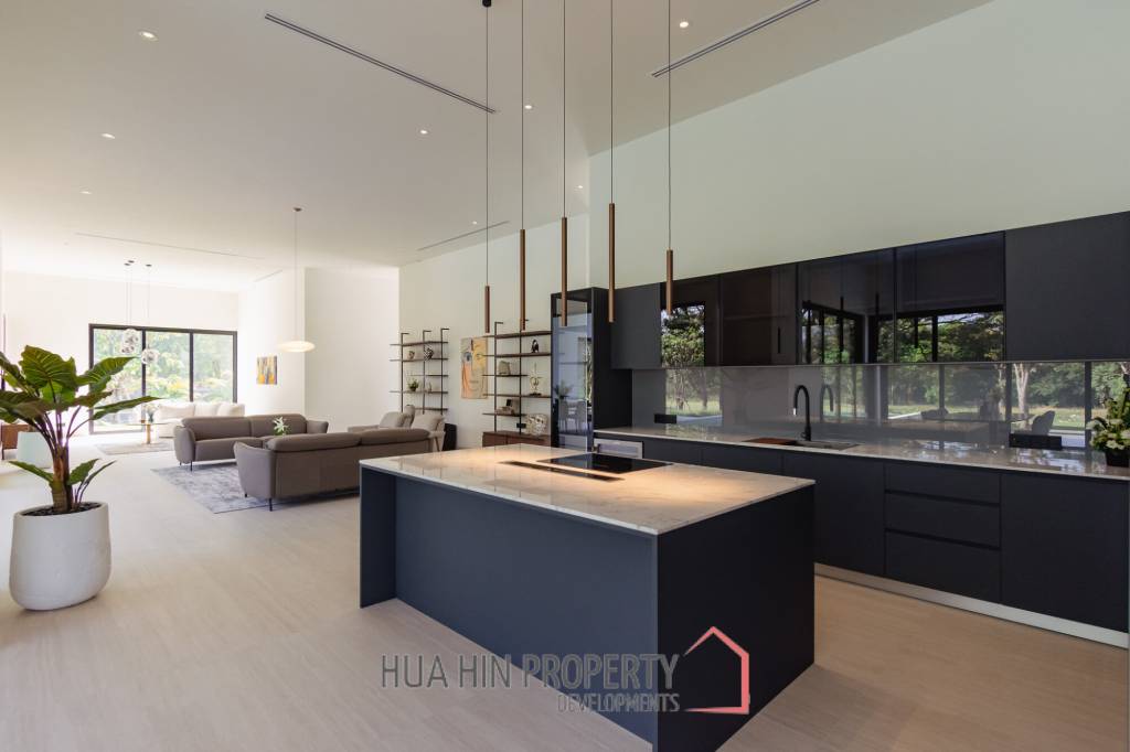 828 sqm modern pool villa on 3200 sqm in Springfield Estate Hua Hin, Cha-Am