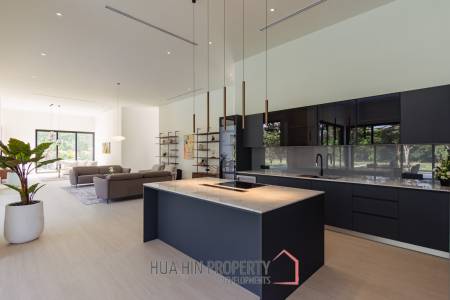 828 sqm modern pool villa on 3200 sqm in Springfield Estate Hua Hin, Cha-Am