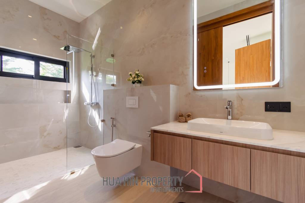 828 sqm modern pool villa on 3200 sqm in Springfield Estate Hua Hin, Cha-Am