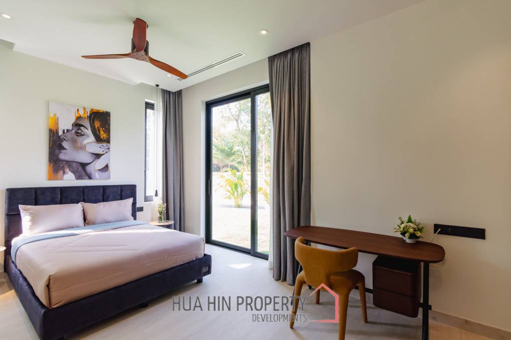 828 sqm modern pool villa on 3200 sqm in Springfield Estate Hua Hin, Cha-Am