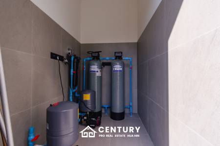 828 sqm modern pool villa on 3200 sqm in Springfield Estate Hua Hin, Cha-Am