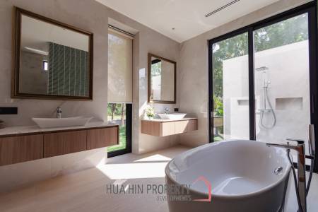 828 sqm modern pool villa on 3200 sqm in Springfield Estate Hua Hin, Cha-Am