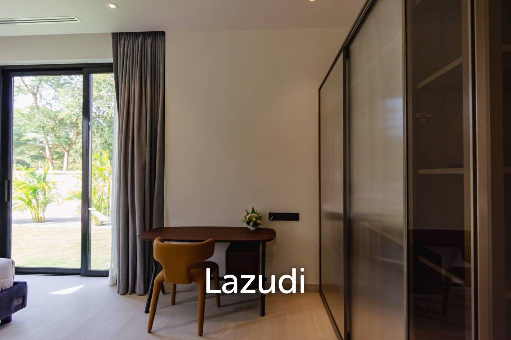 828 sqm modern pool villa on 3200 sqm in Springfield Estate Hua Hin, Cha-Am