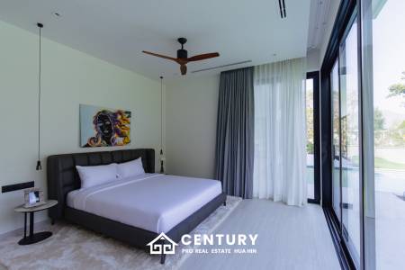 828 sqm modern pool villa on 3200 sqm in Springfield Estate Hua Hin, Cha-Am