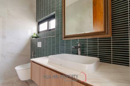 828 sqm modern pool villa on 3200 sqm in Springfield Estate Hua Hin, Cha-Am