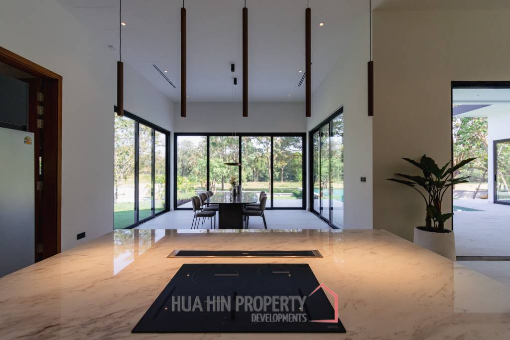 828 sqm modern pool villa on 3200 sqm in Springfield Estate Hua Hin, Cha-Am