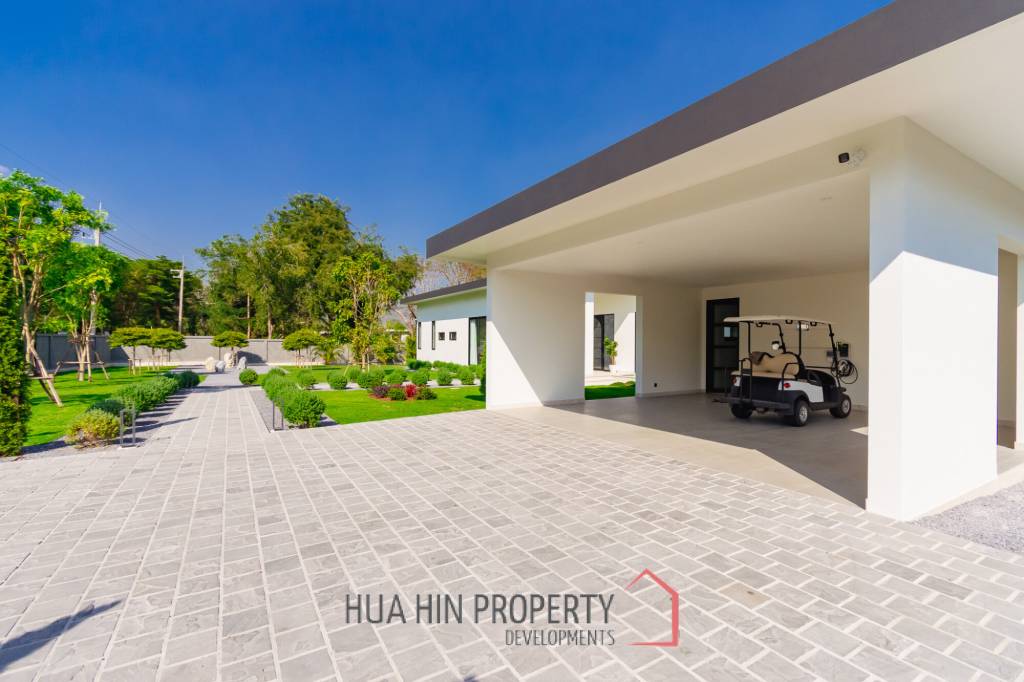 828 sqm modern pool villa on 3200 sqm in Springfield Estate Hua Hin, Cha-Am