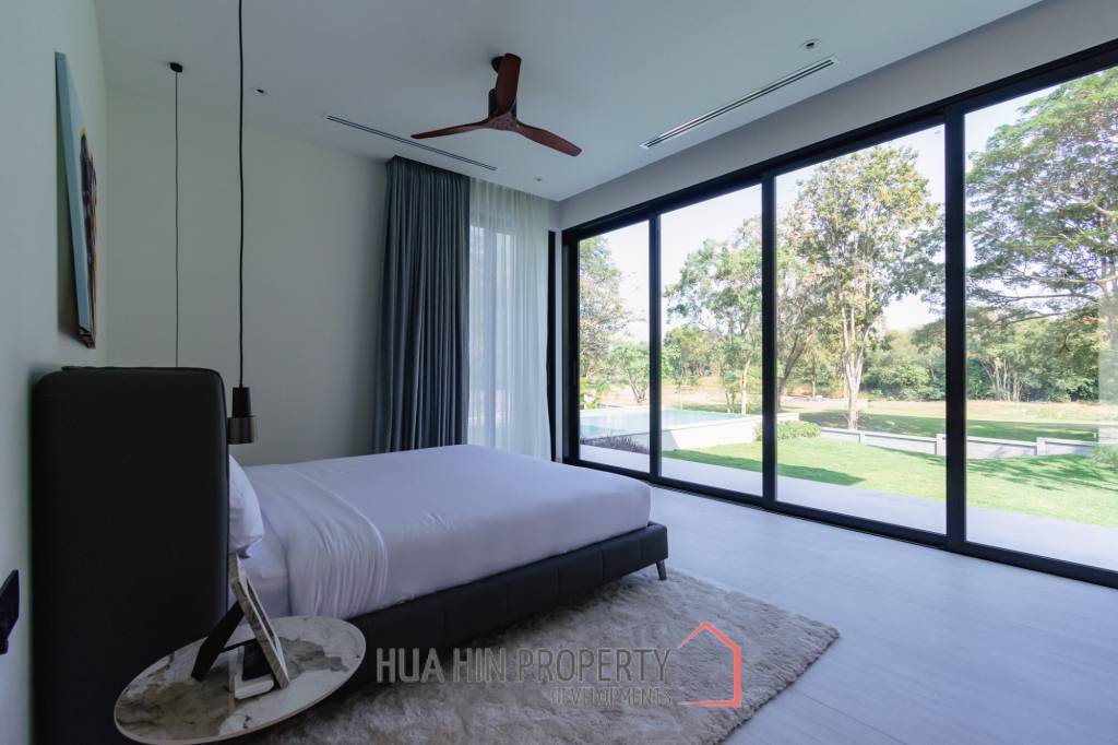 828 sqm modern pool villa on 3200 sqm in Springfield Estate Hua Hin, Cha-Am