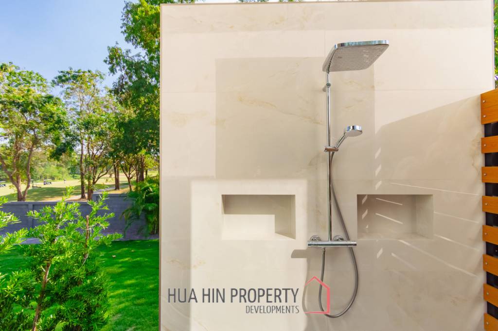 828 sqm modern pool villa on 3200 sqm in Springfield Estate Hua Hin, Cha-Am