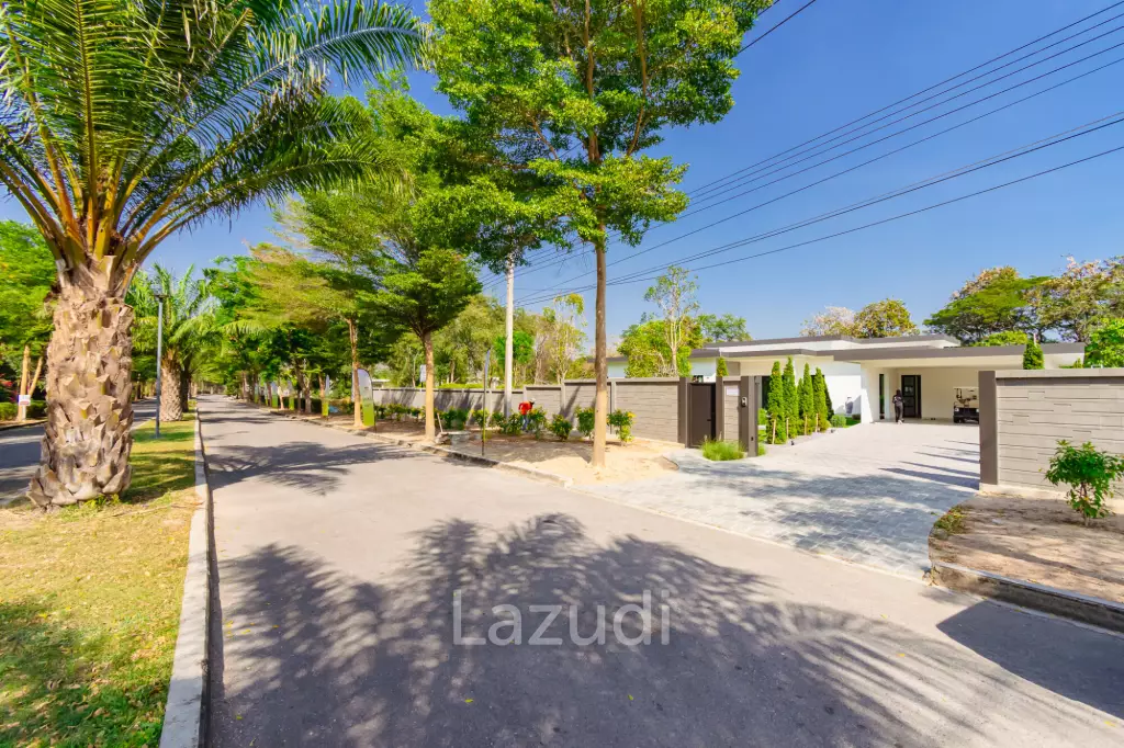 828 sqm modern pool villa on 3200 sqm in Springfield Estate Hua Hin, Cha-Am