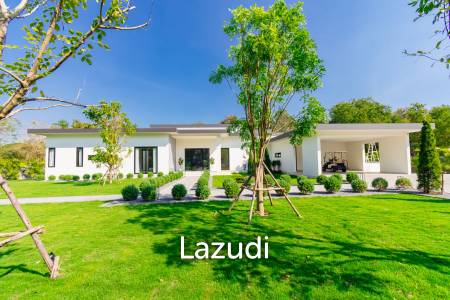 828 sqm modern pool villa on 3200 sqm in Springfield Estate Hua Hin, Cha-Am