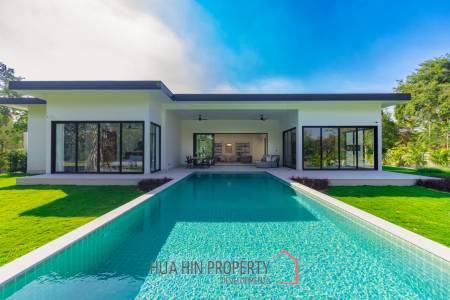 828 sqm modern pool villa on 3200 sqm in Springfield Estate Hua Hin, Cha-Am