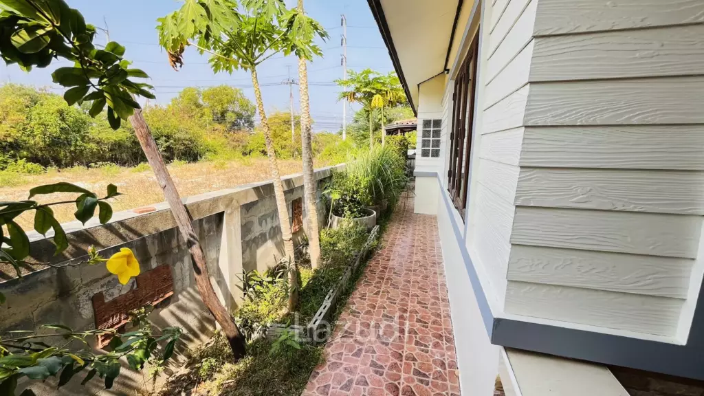 Pet Friendly 2 Bedroom, 2 Bathroom, Between Soi 102 and 112