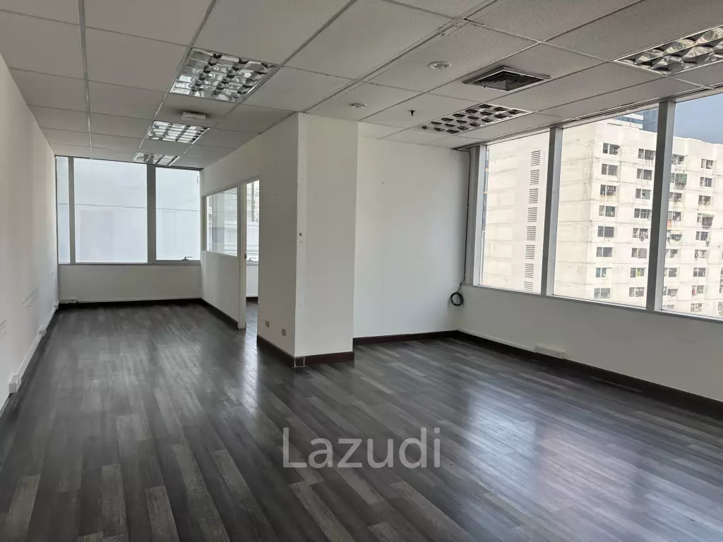 12th Floor Office for Rent in Paso Tower Suriyawong Bangkok