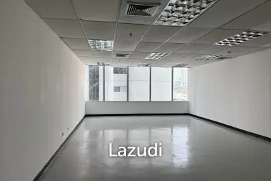 50 sqm office for rent in Paso Tower Suriyawong Bang Rak Bangkok