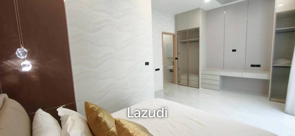 Luxury Townhome for Sale Villa La Richie, Sukhumvit-Pattaya