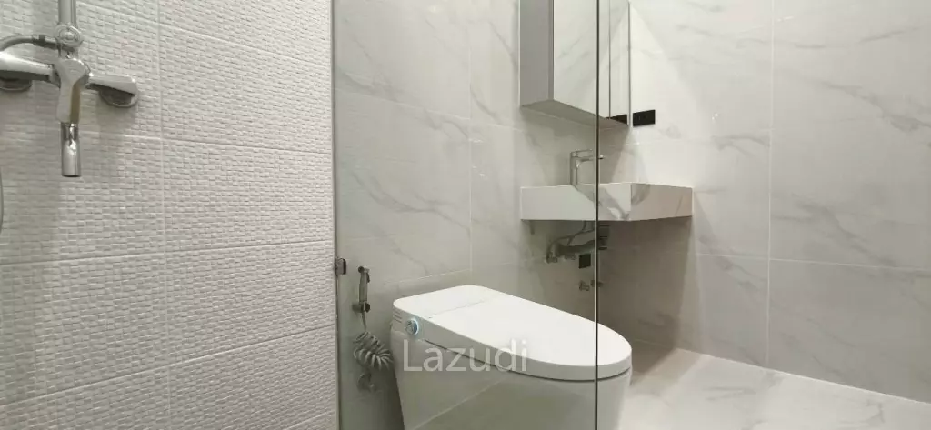 Luxury Townhome for Sale Villa La Richie, Sukhumvit-Pattaya