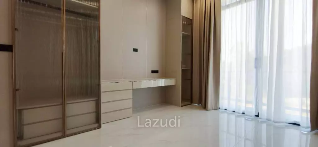 Luxury Townhome for Sale Villa La Richie, Sukhumvit-Pattaya