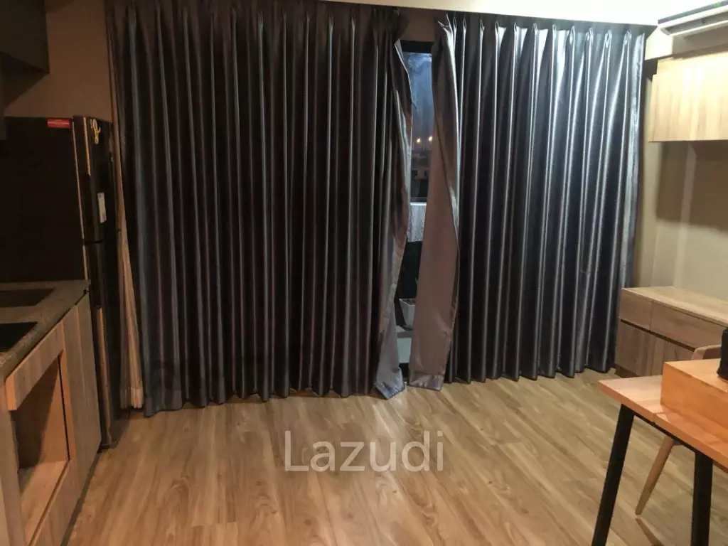 31 sqm 1 Bedroom Condo at Blossom Condo Sathorn-Charoenrat, Yan Nawa Bangkok