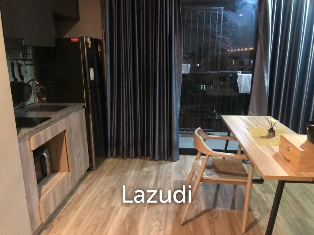 31 sqm 1 Bedroom Condo at Blossom Condo Sathorn-Charoenrat, Yan Nawa Bangkok