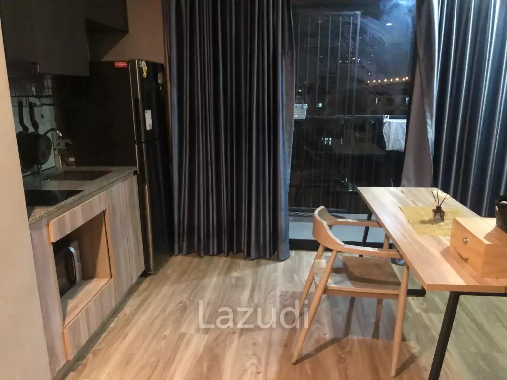 31 sqm 1 Bedroom Condo at Blossom Condo Sathorn-Charoenrat, Yan Nawa Bangkok