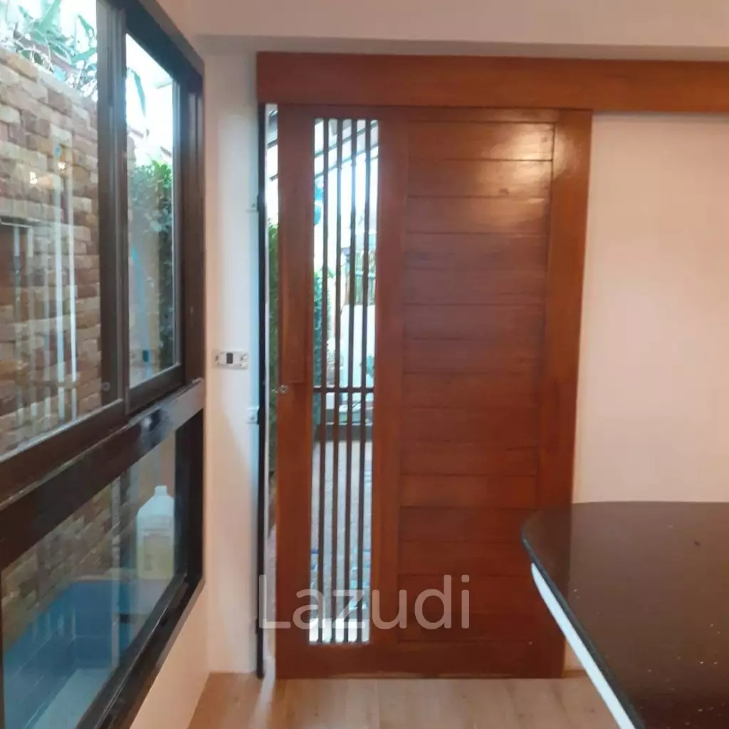 Luxury Balinese-Style Pool Villa  Hua Hin Soi 102 Guesthouse
