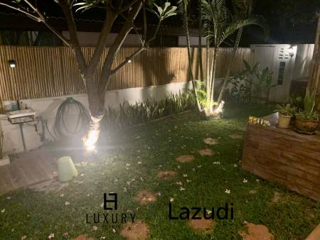 Luxury Balinese-Style Pool Villa  Hua Hin Soi 102 Guesthouse