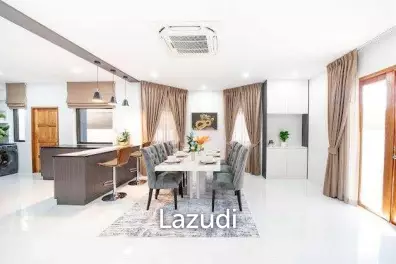 ขายวิลล่าพร้อมสระว่ายน้ำส่วนตัว 6 ห้องนอน ปรับปรุงใหม่หมด