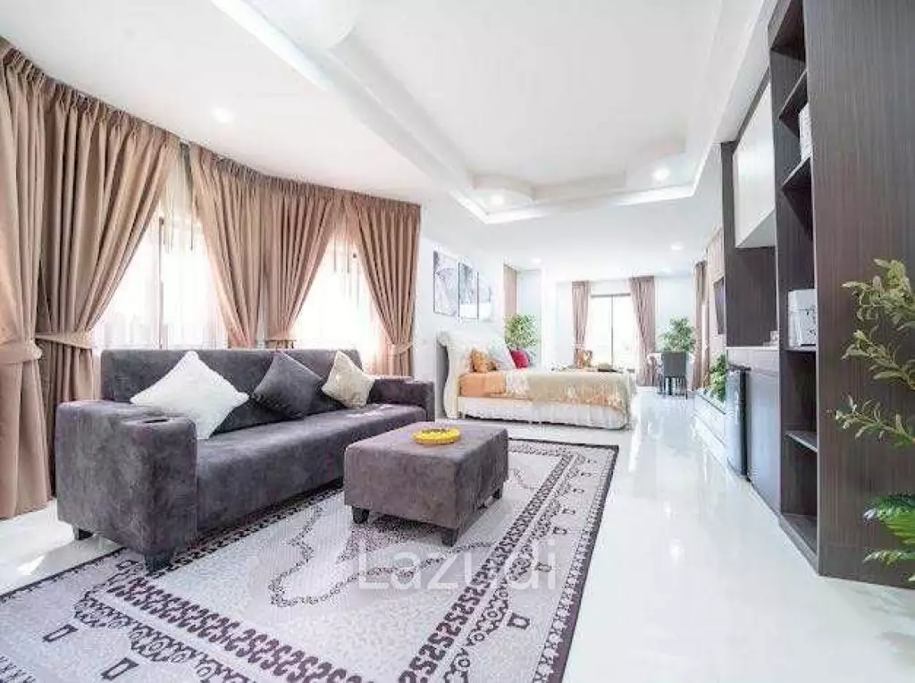 Newly Renovated 6-Bedroom Pool Villa for Sale