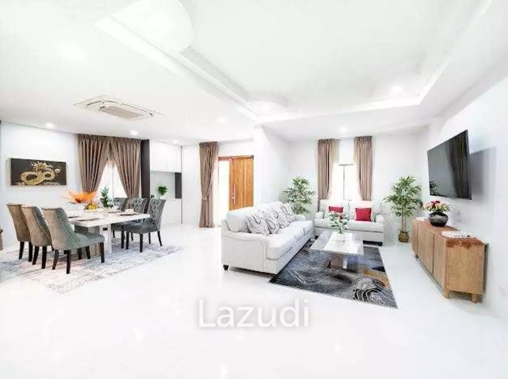 Newly Renovated 6-Bedroom Pool Villa for Sale