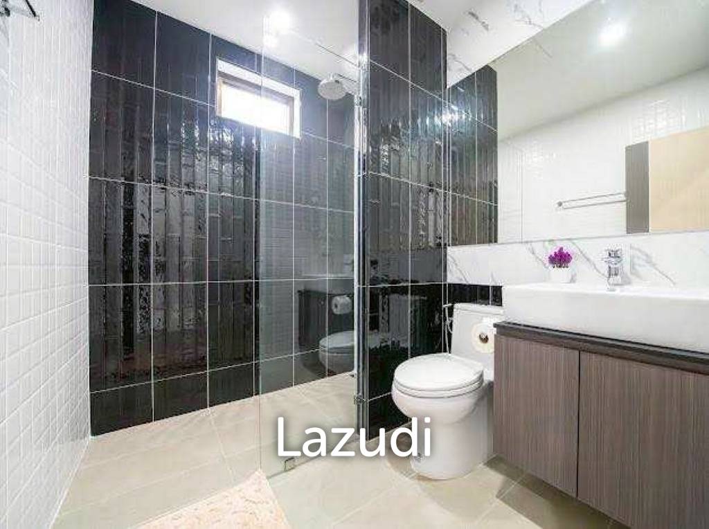 Newly Renovated 6-Bedroom Pool Villa for Sale