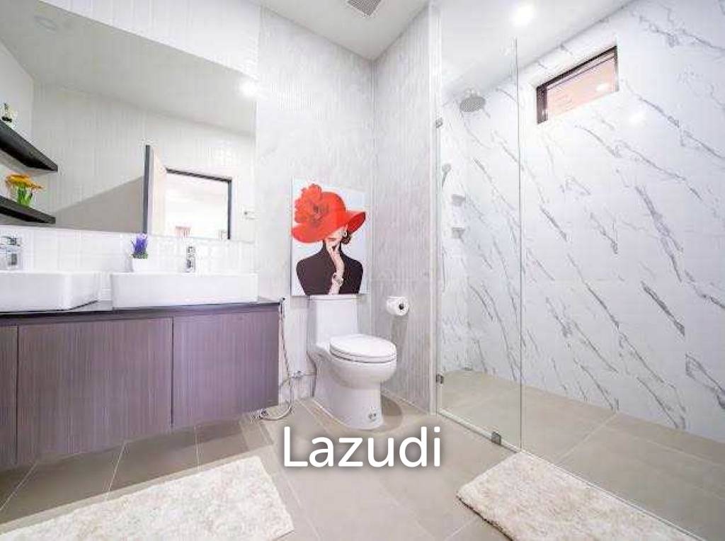 Newly Renovated 6-Bedroom Pool Villa for Sale