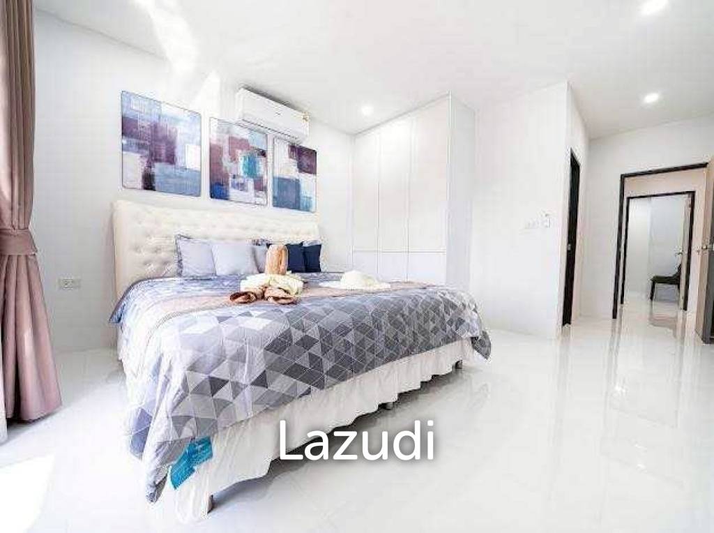 Newly Renovated 6-Bedroom Pool Villa for Sale