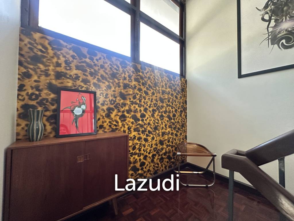 400 sqm retail space in Khlong Tan Khlong Toei Bangkok
