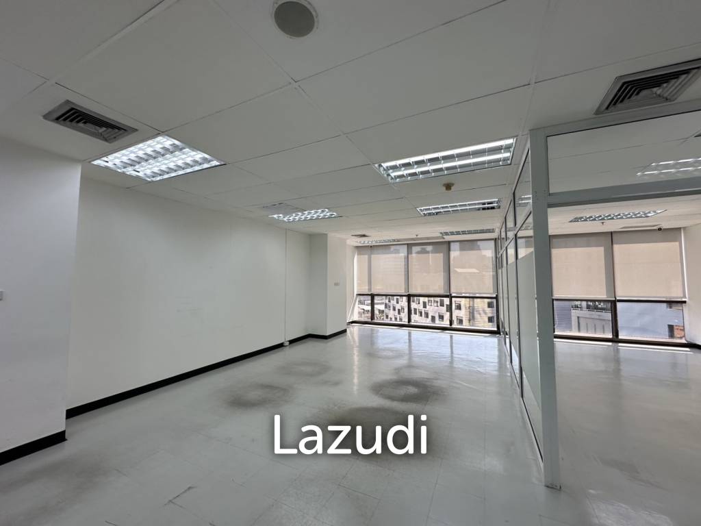 77 sqm office for rent Sino-Thai Tower Khlong Toei Nuea Bangkok