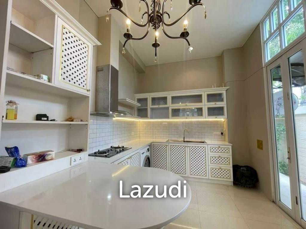 Elegant Living 3-Bedroom Pool Villa at Tadarawadi