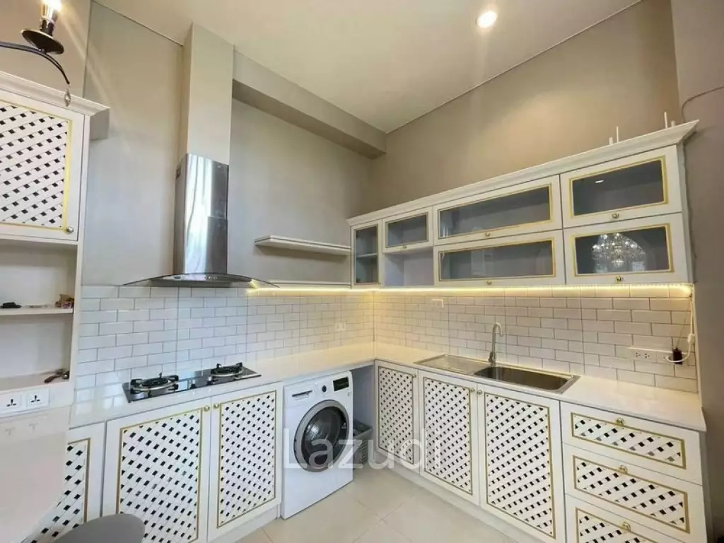 Elegant Living 3-Bedroom Pool Villa at Tadarawadi