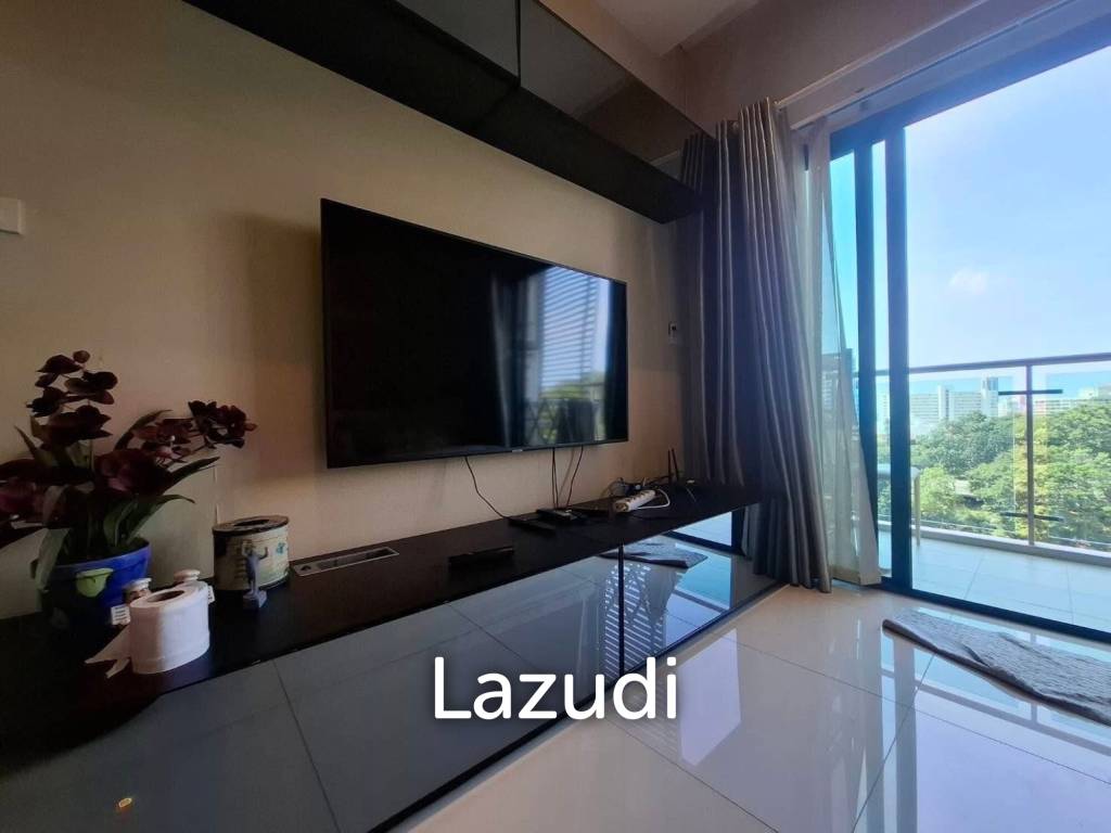 2 Bedroom 2 Bathroom 75 SQ.M. The Axis Condo