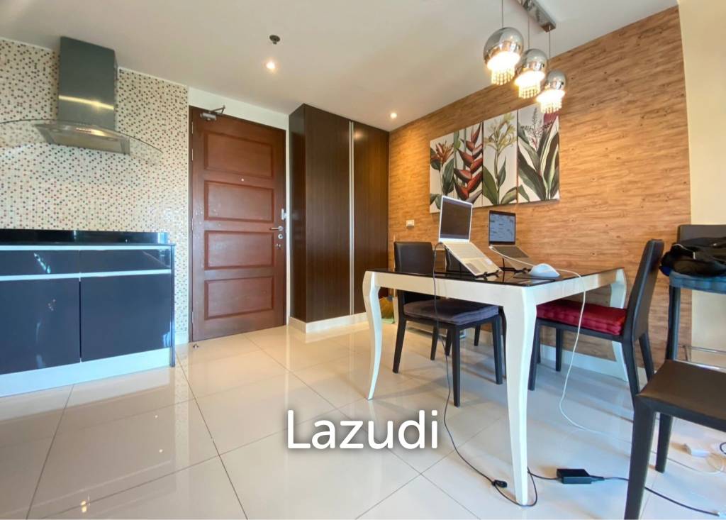 2 Bedroom 2 Bathroom 75 SQ.M. The Axis Condo