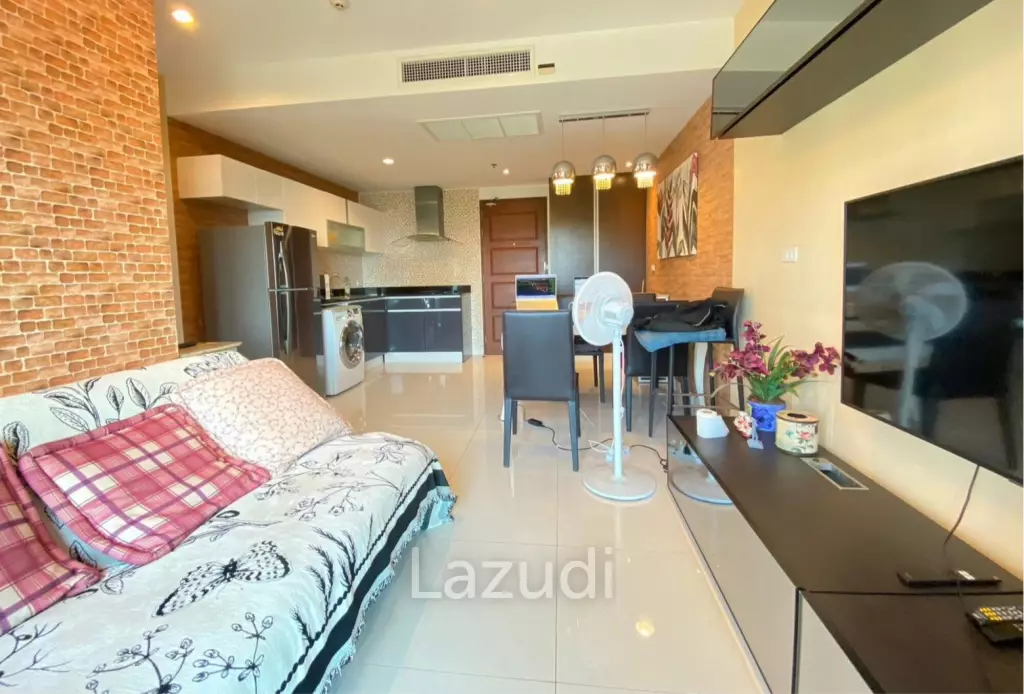 2 Bedroom 2 Bathroom 75 SQ.M. The Axis Condo