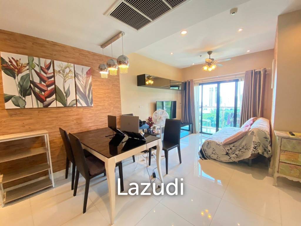 2 Bedroom 2 Bathroom 75 SQ.M. The Axis Condo