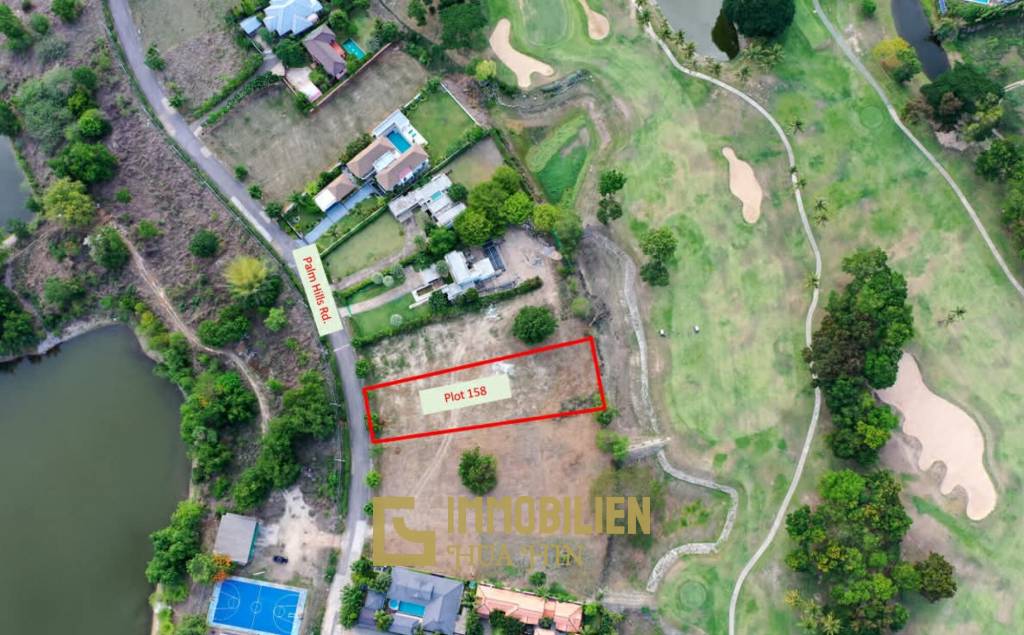 Земельный участок площадью 2000 кв. м / место для поля для гольфа / участок под застройку